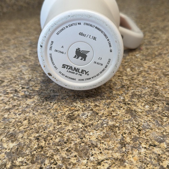 Stanley 40oz - Picture 5 of 7